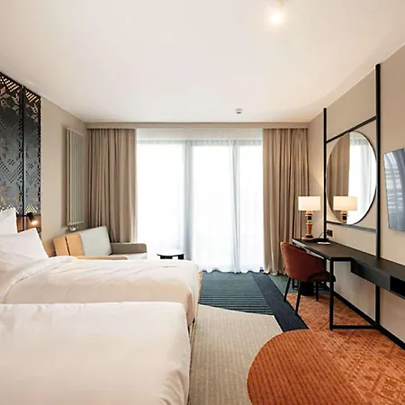 Mercure 4*