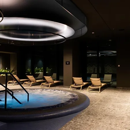 Отель Mercure Щирк
