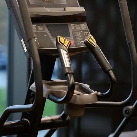 Отель Mercure Щирк