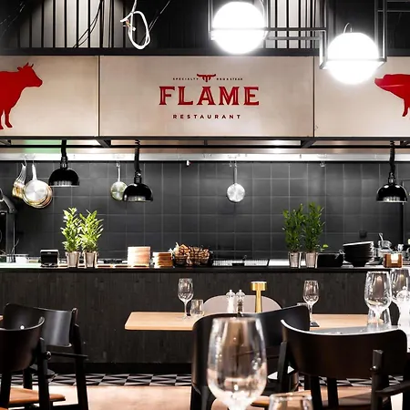 Отель Mercure Щирк