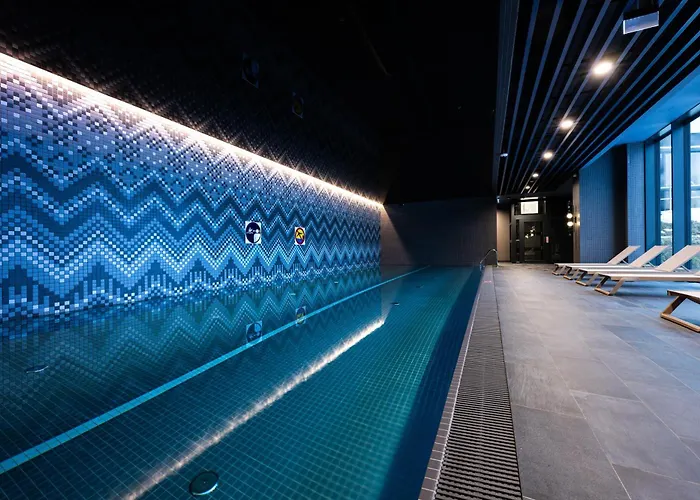 Mercure Отель Щирк