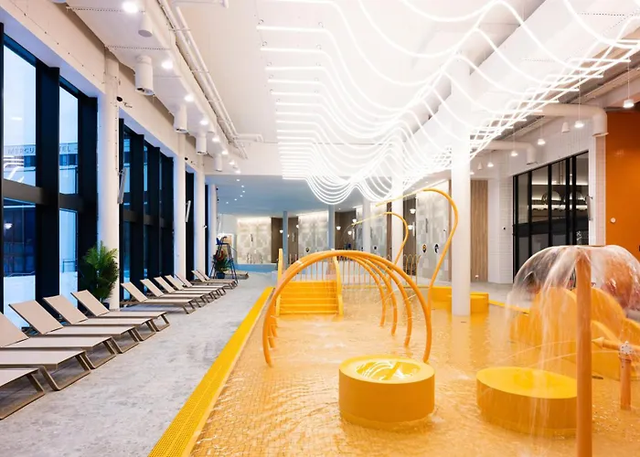 Отель Mercure Щирк